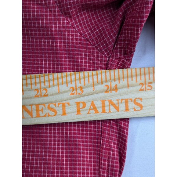 Wisconsin Badgers Crable Sportswear NCAA Red Checkered Mens Med Button-Up Shirt - Picture 4 of 14